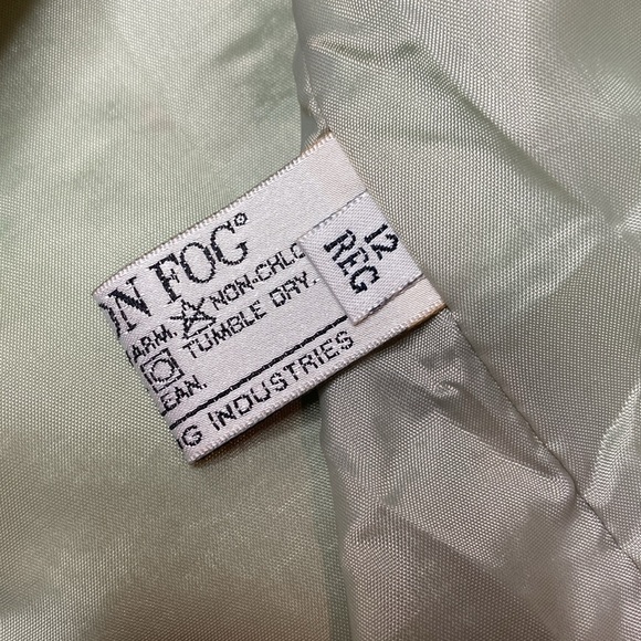 London Fog full length trench coat khaki colored size 12 regular - Picture 7 of 7